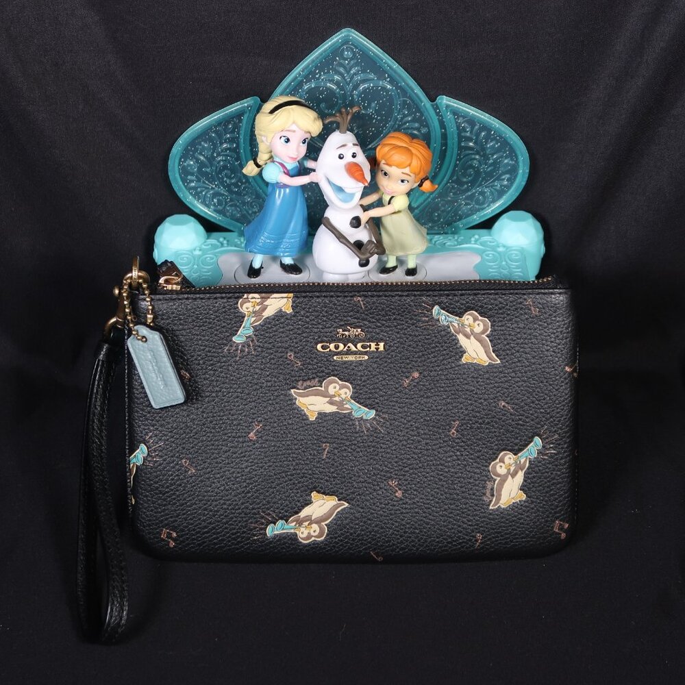 RARE, Vintage | Coach | New York Collection | designer wristlet | NEW, Excellent